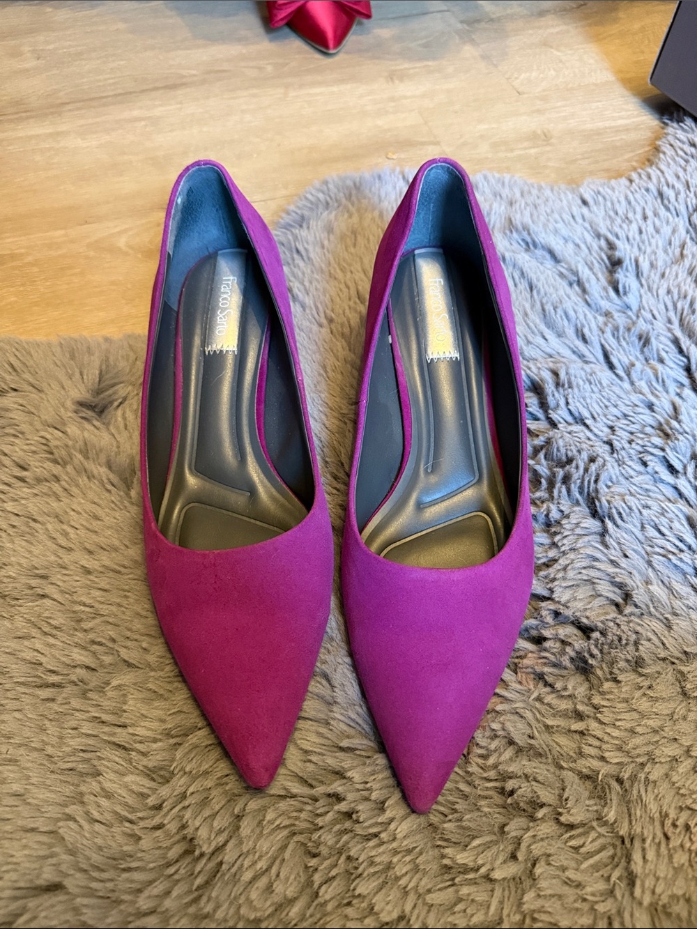 Franco Sarto Fuchsia Pointed-Toe Women's Heels